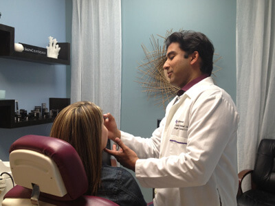 Dr-Samir-Shah-Consultation